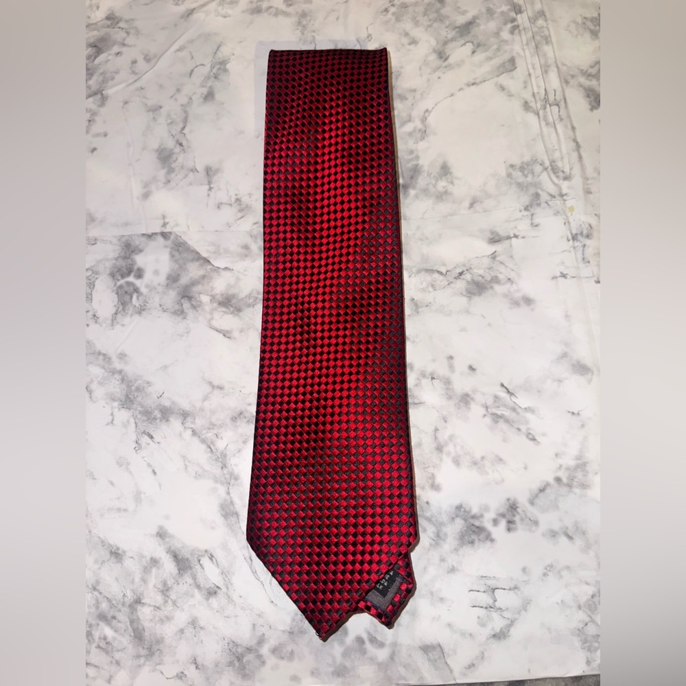Vintage Valerio Garati 100% Silk Handmade Tie Italian Red Geometric 55” x 3.75”